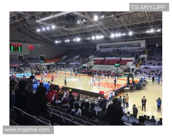 成都篮球队与北京篮球队赛后复盘分析双方战术意识与表现差异